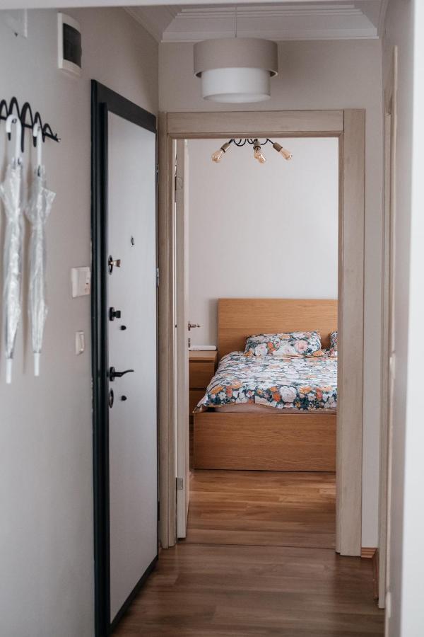 1+1 Flat W/netflix Close To Taksim, Galata,bomonti